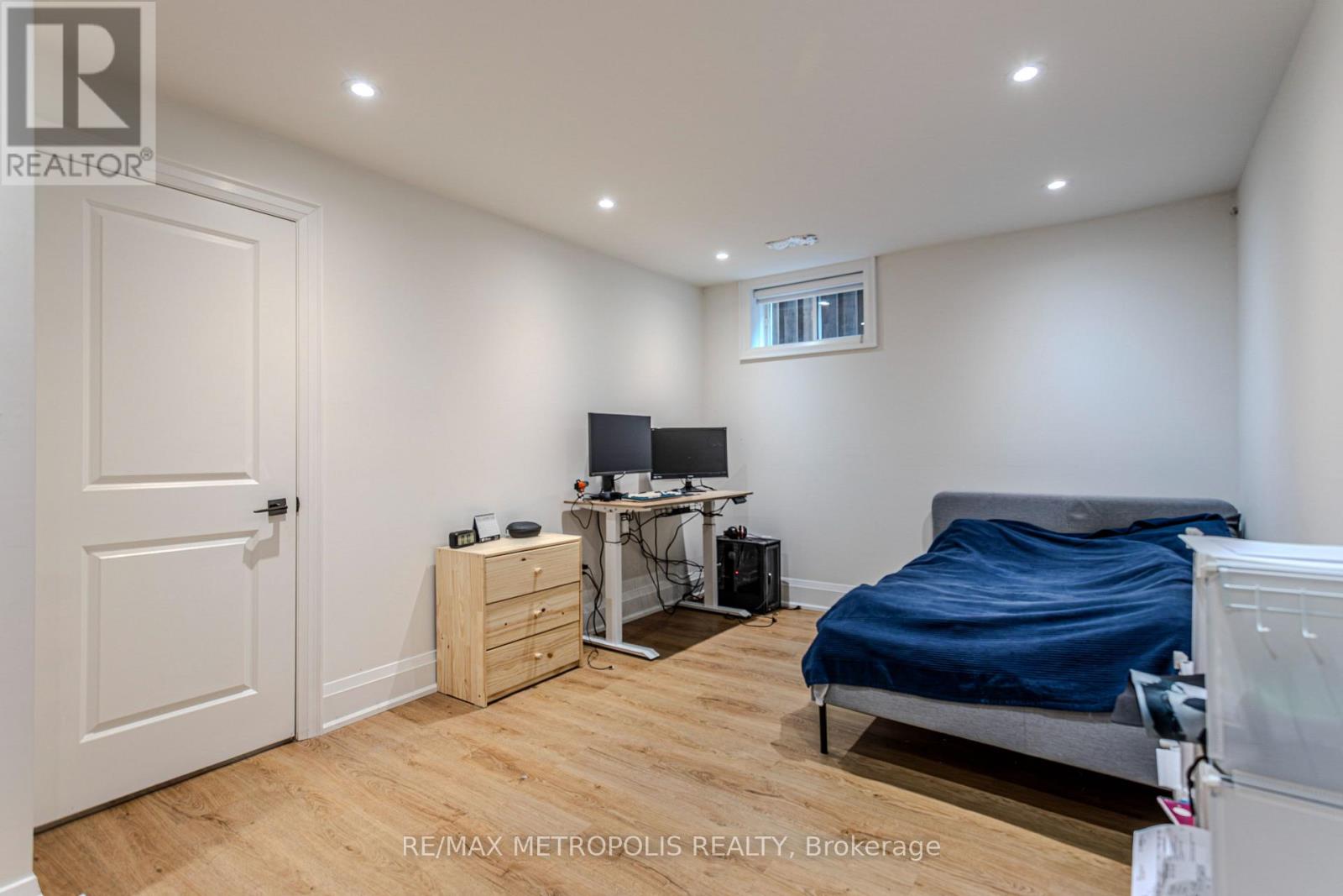 Basement - 79a Laburnham Avenue, Toronto, Ontario  M8W 1S6 - Photo 4 - W12882716