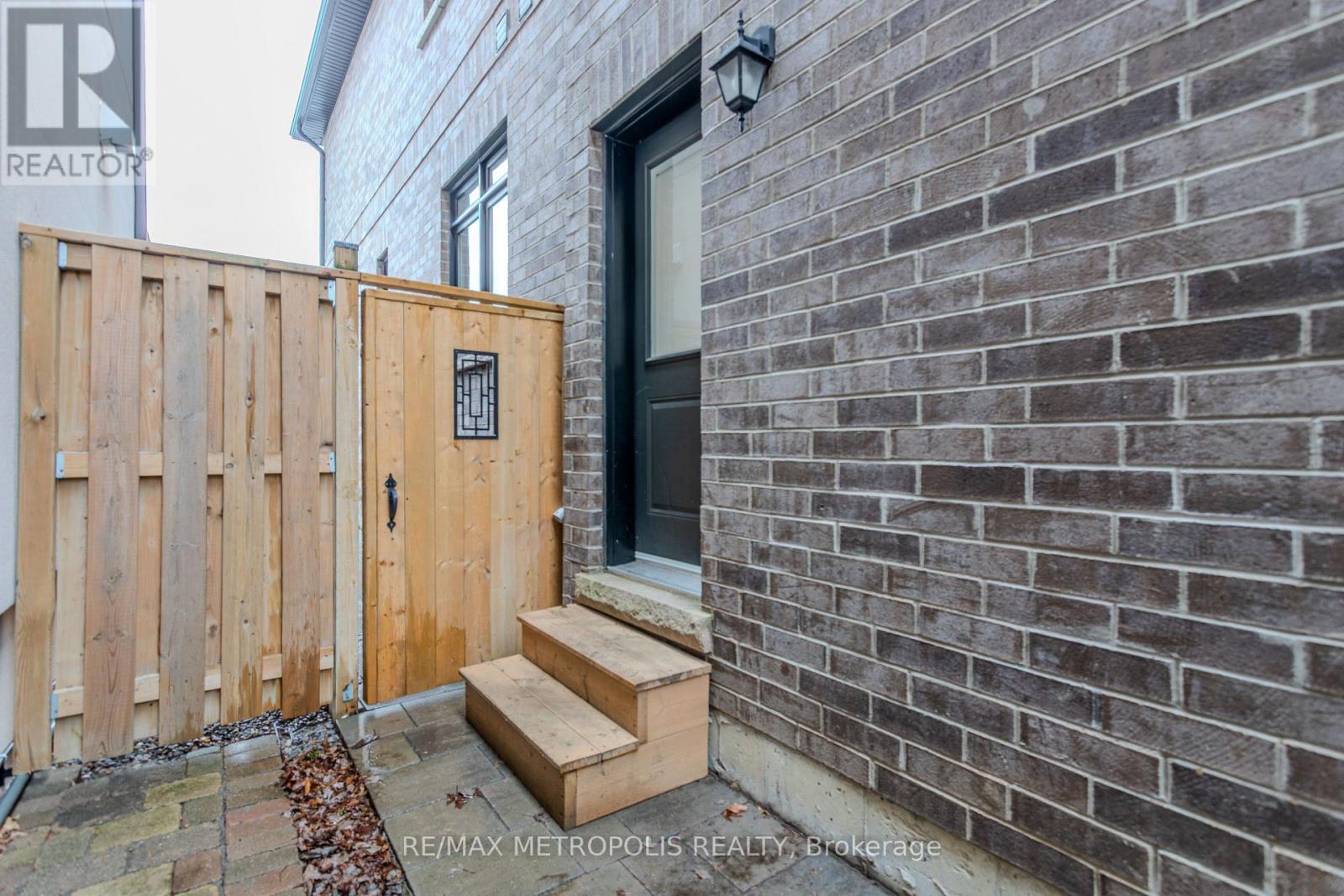 Basement - 79a Laburnham Avenue, Toronto, Ontario  M8W 1S6 - Photo 8 - W12882716