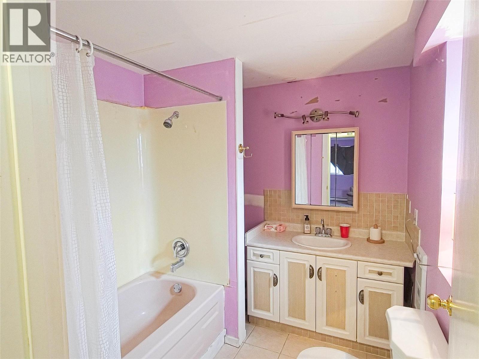 327 97a Highway, Spallumcheen, British Columbia  V0E 1B6 - Photo 18 - 10378647