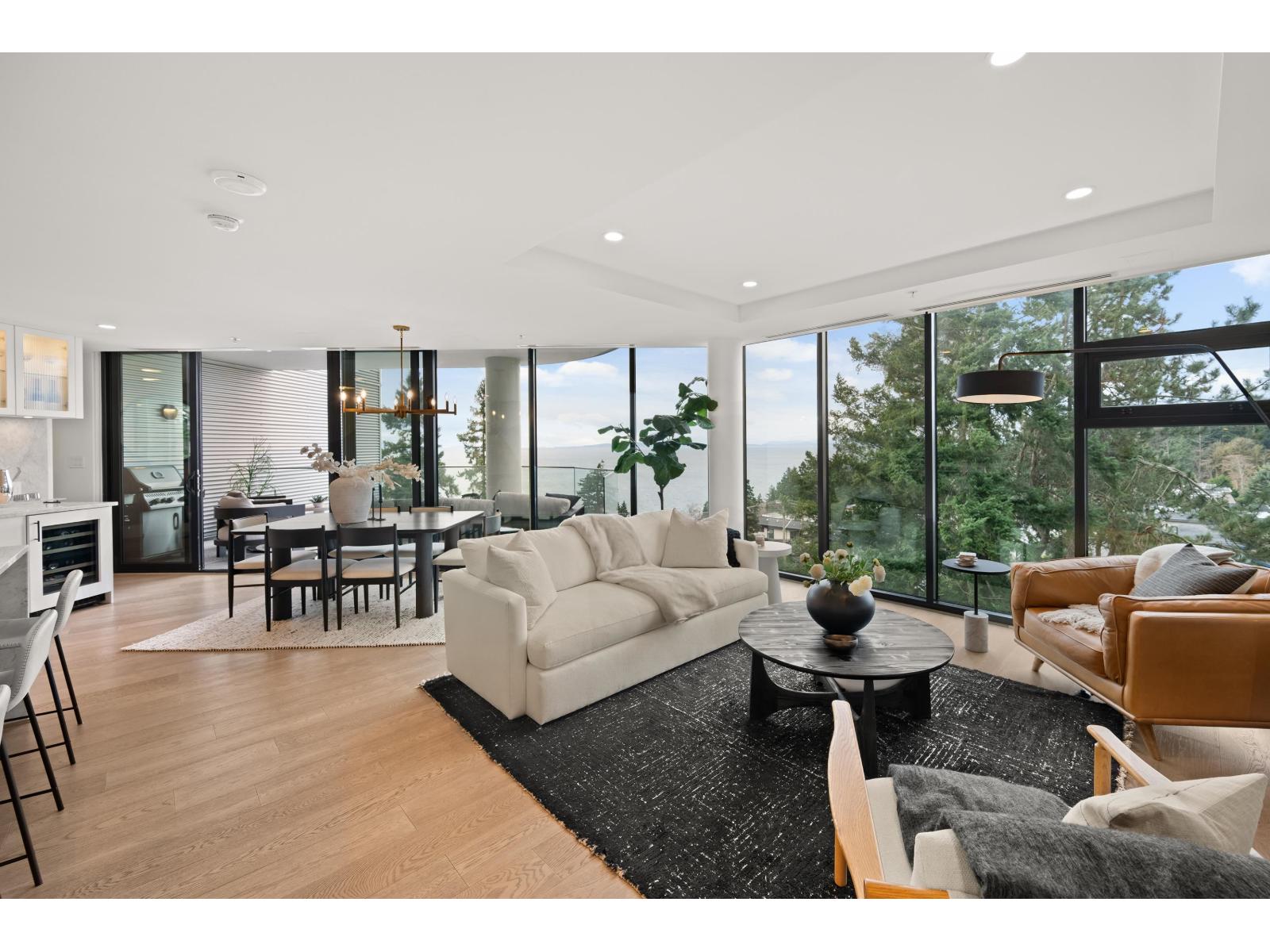 602 14825 Thrift Avenue, White Rock, British Columbia  V4B 2J6 - Photo 3 - R3099689