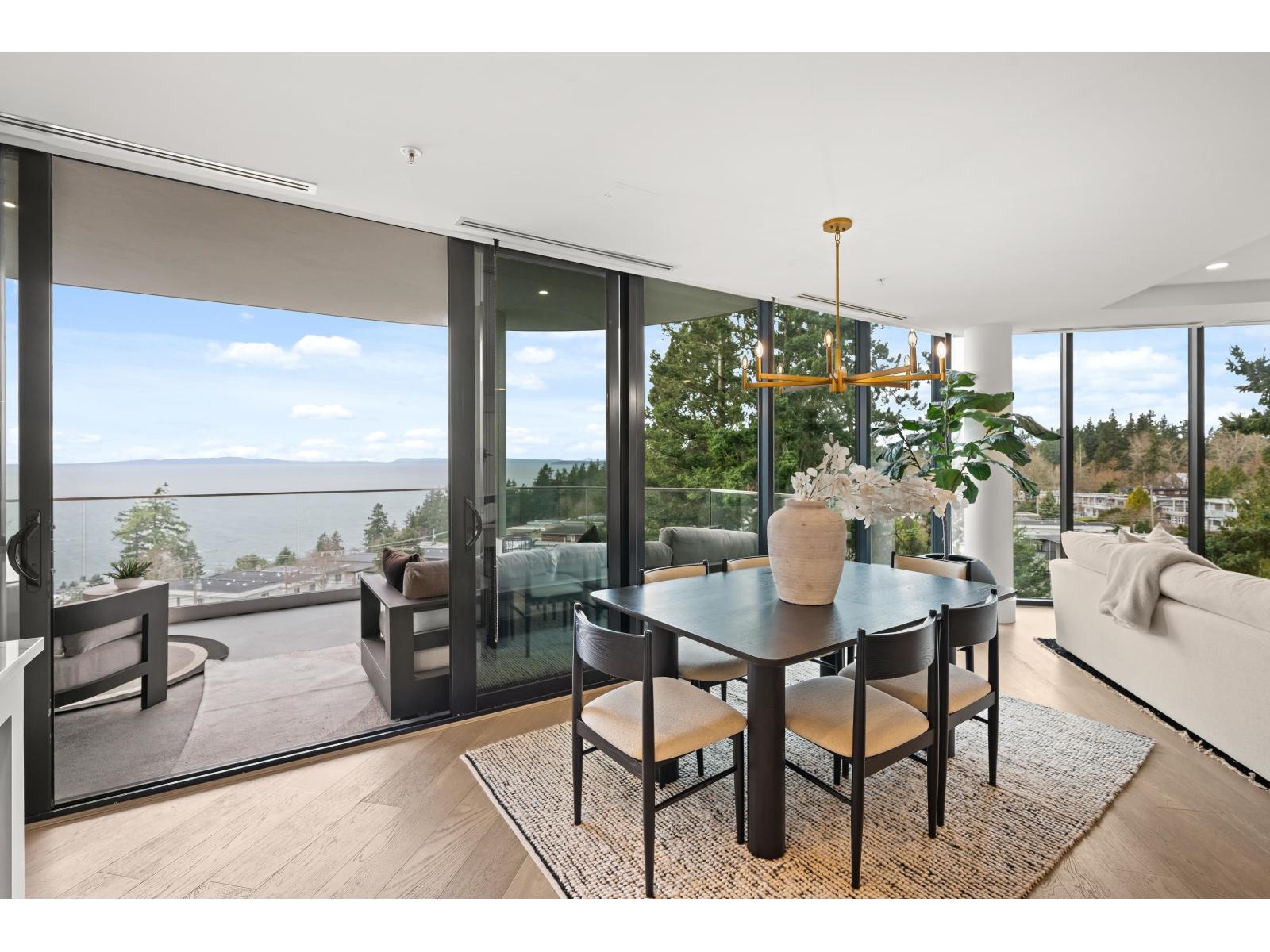 602 14825 Thrift Avenue, White Rock, British Columbia  V4B 2J6 - Photo 8 - R3099689