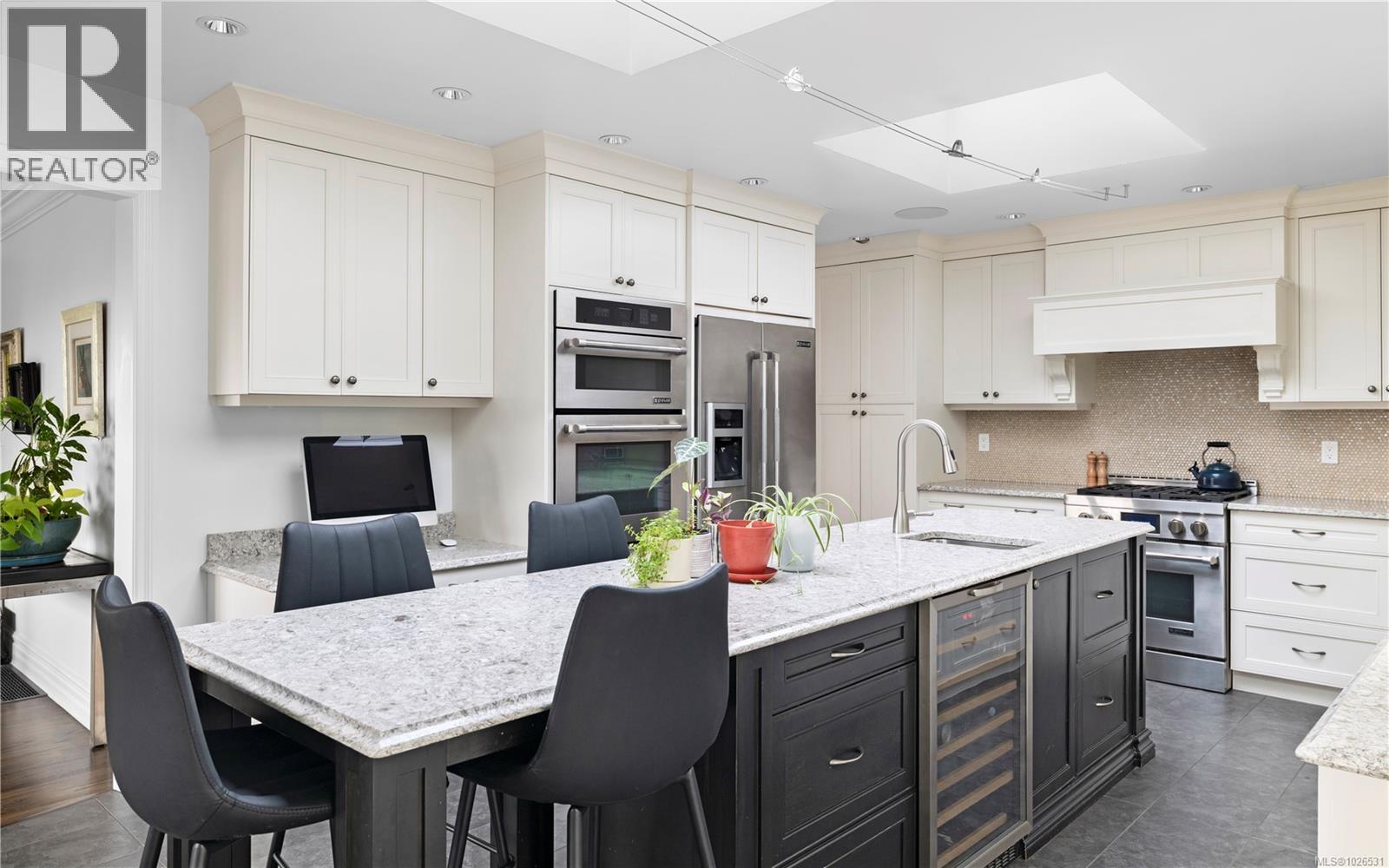 4988 Georgia Park Terr, Saanich, British Columbia  V8Y 2B9 - Photo 15 - 1026531