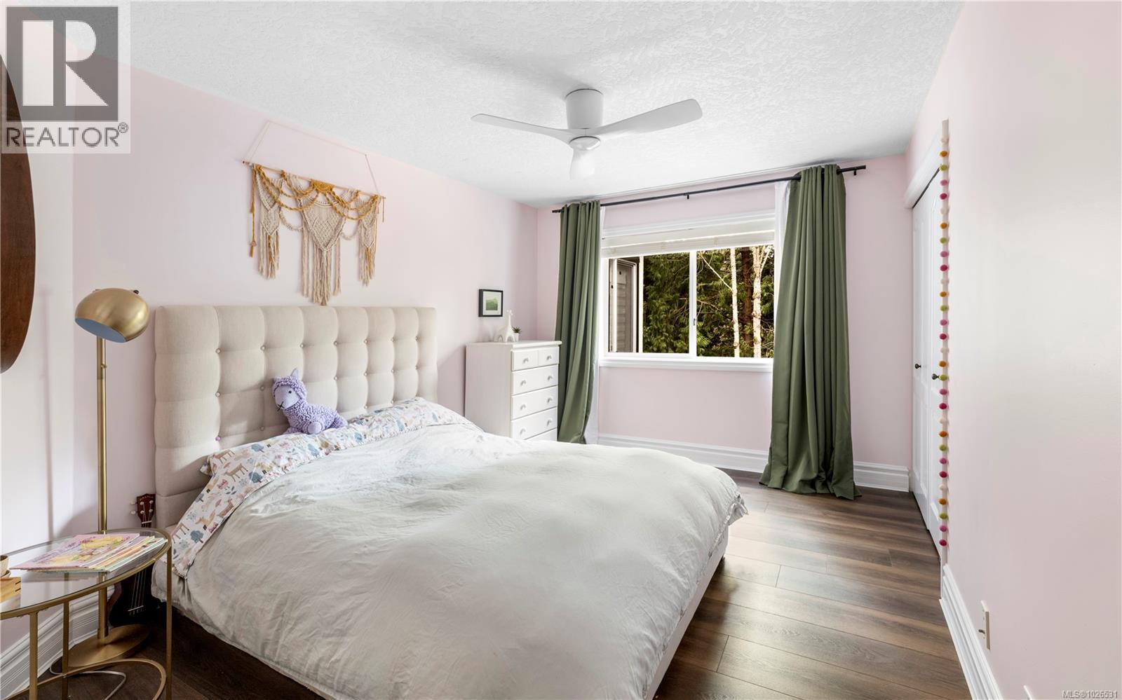 4988 Georgia Park Terr, Saanich, British Columbia  V8Y 2B9 - Photo 22 - 1026531