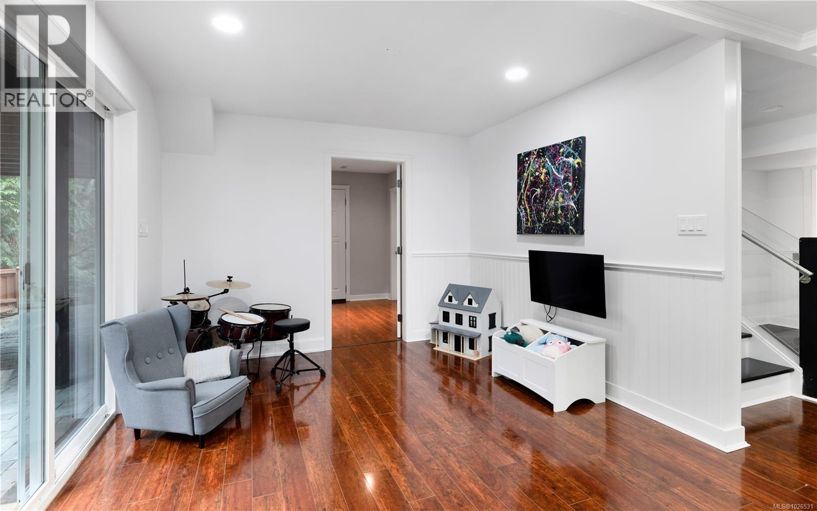 4988 Georgia Park Terr, Saanich, British Columbia  V8Y 2B9 - Photo 32 - 1026531