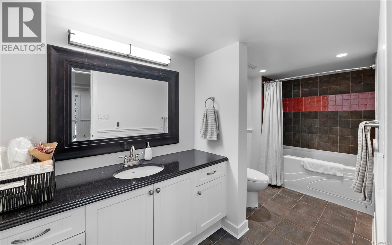 4988 Georgia Park Terr, Saanich, British Columbia  V8Y 2B9 - Photo 35 - 1026531