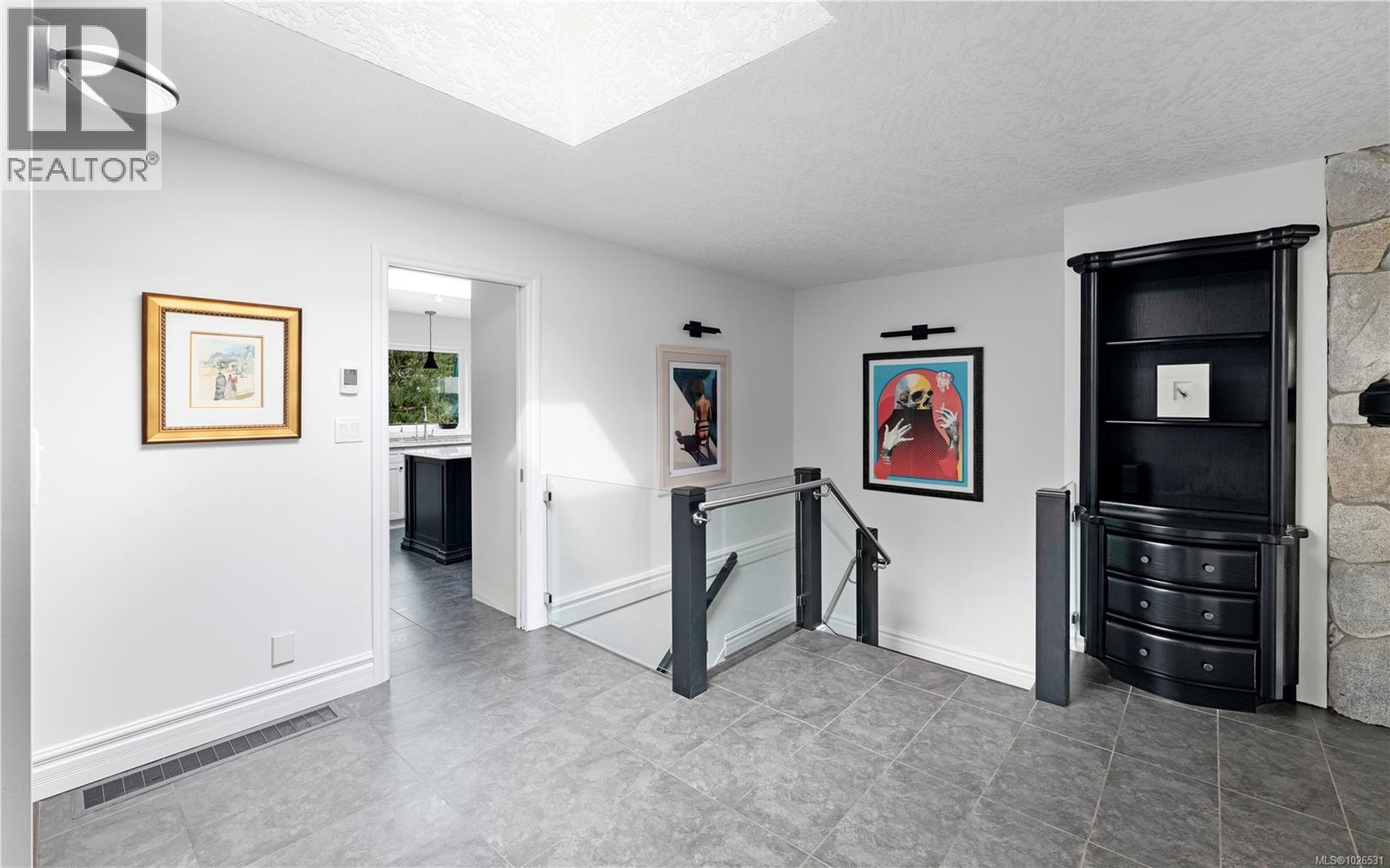 4988 Georgia Park Terr, Saanich, British Columbia  V8Y 2B9 - Photo 6 - 1026531