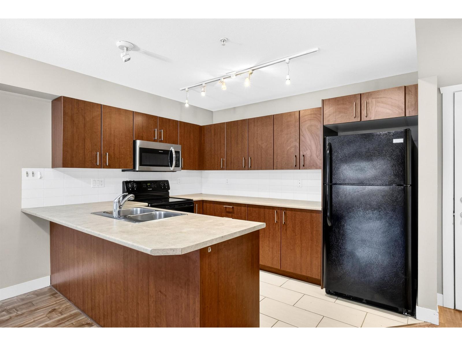 201 45559 Yale Road, Chilliwack Proper South, Chilliwack, British Columbia  V2P 0B1 - Photo 3 - R3099744