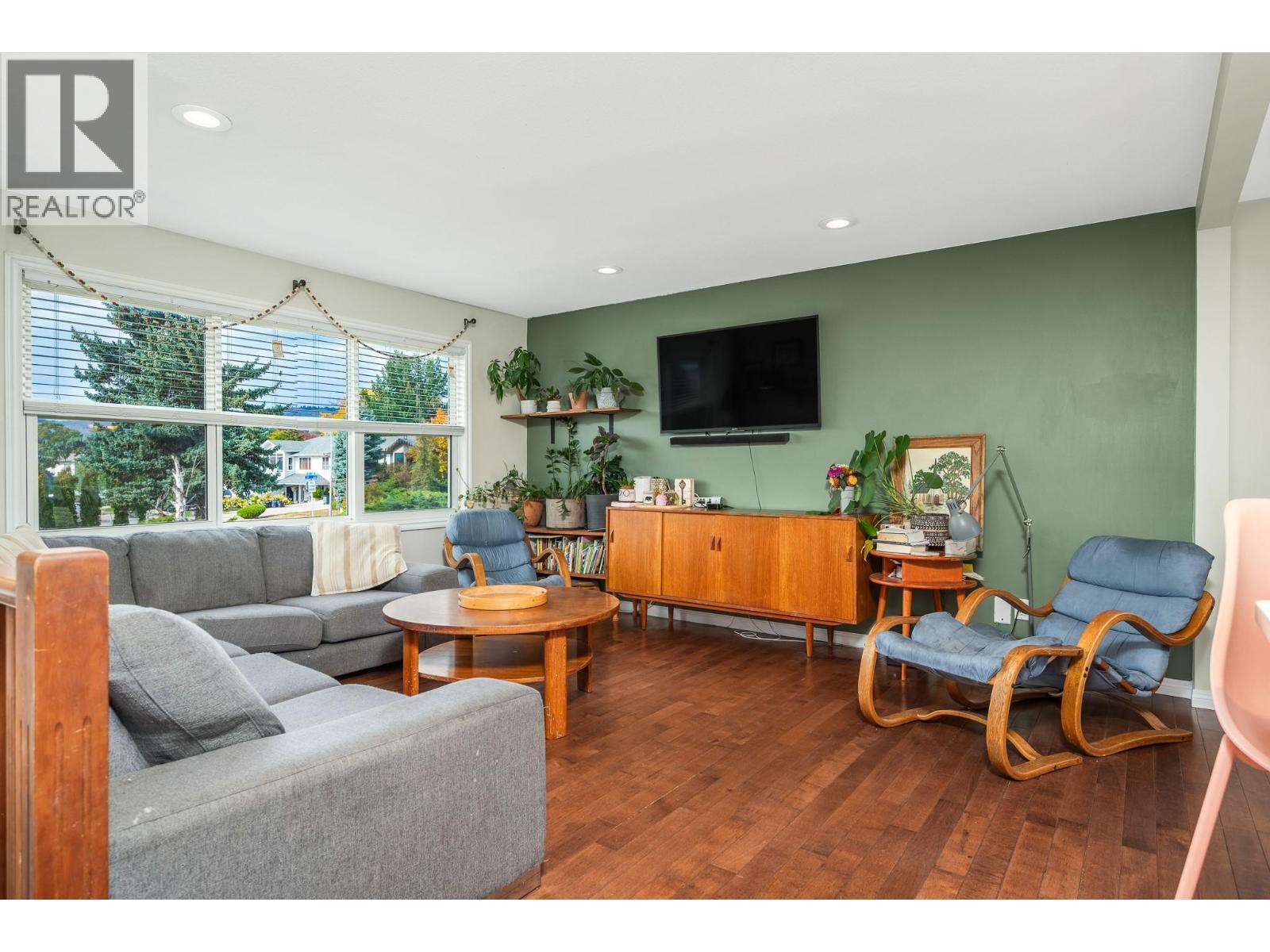 2003 21 Street, Vernon, British Columbia  V1T 7C3 - Photo 11 - 10379313