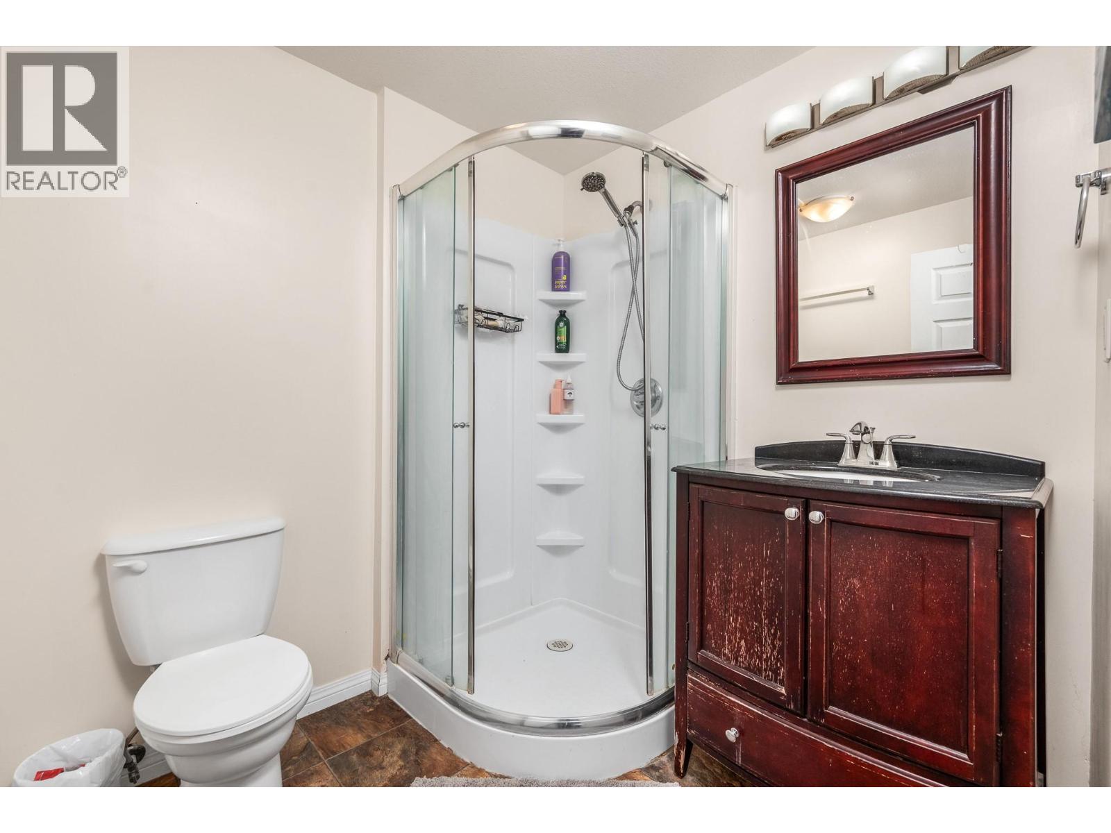 2003 21 Street, Vernon, British Columbia  V1T 7C3 - Photo 23 - 10379313