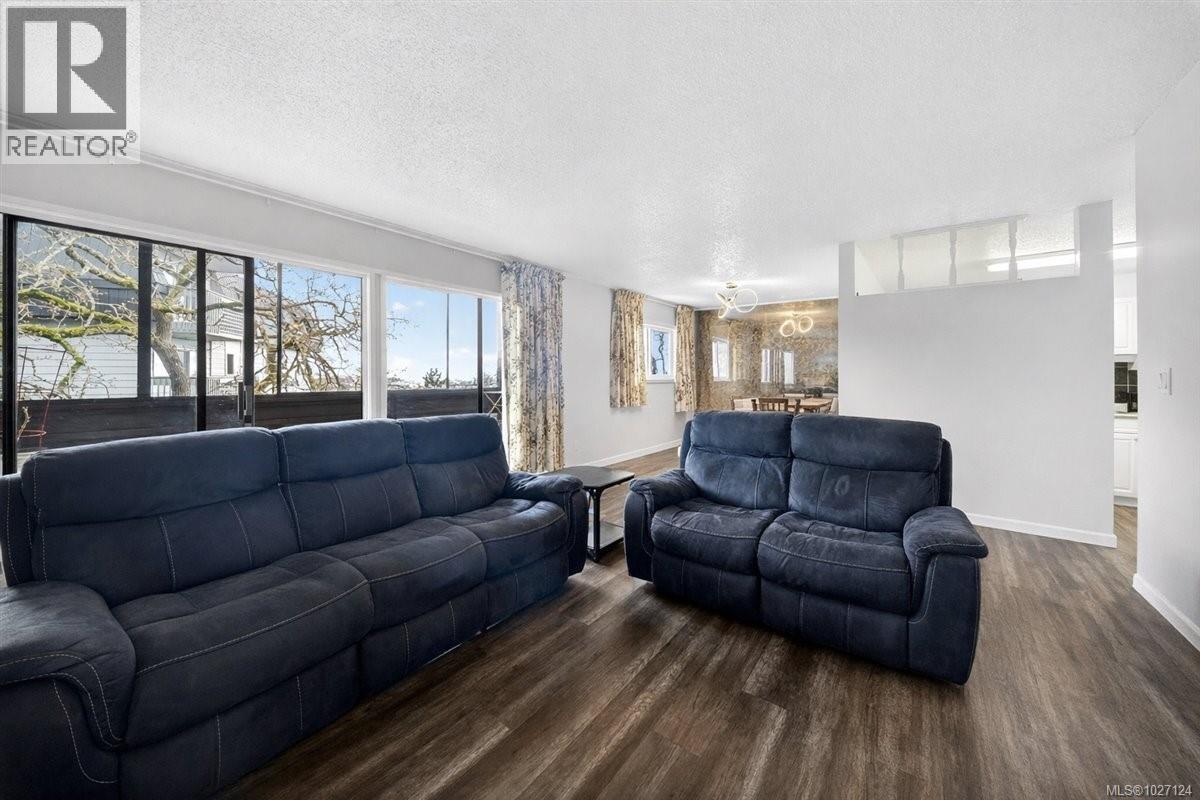 302 1000 ESQUIMALT Rd, Esquimalt, British Columbia