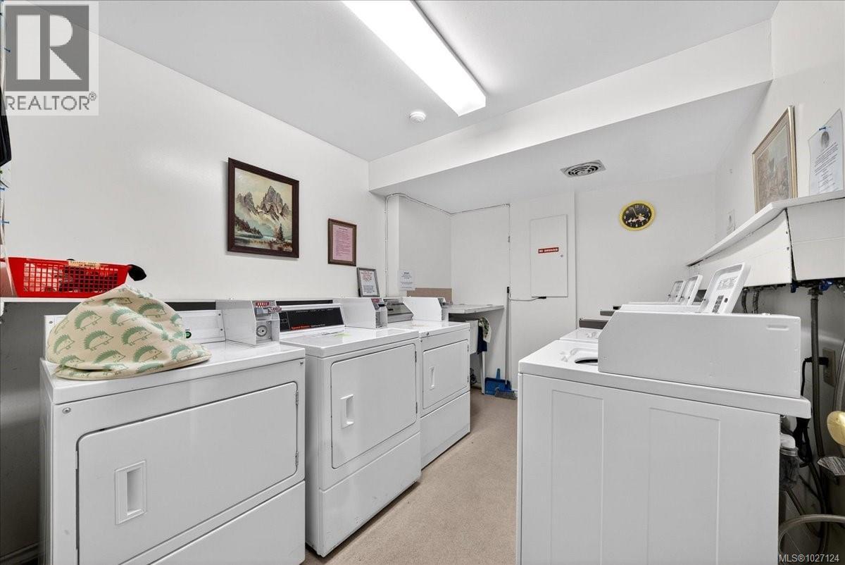 302 1000 Esquimalt Rd, Esquimalt, British Columbia  V9A 3N2 - Photo 19 - 1027124