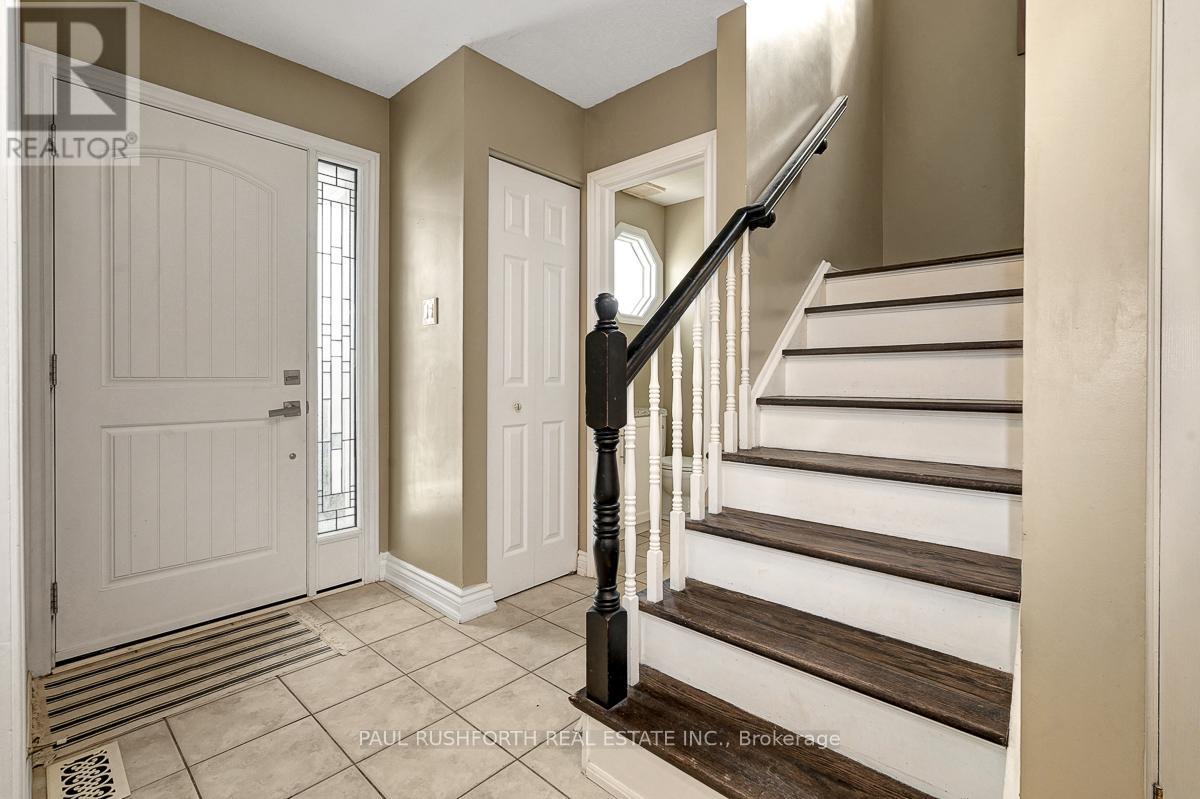 121 Porcupine Trail, Ottawa, Ontario  K0A 1T0 - Photo 3 - X12879810