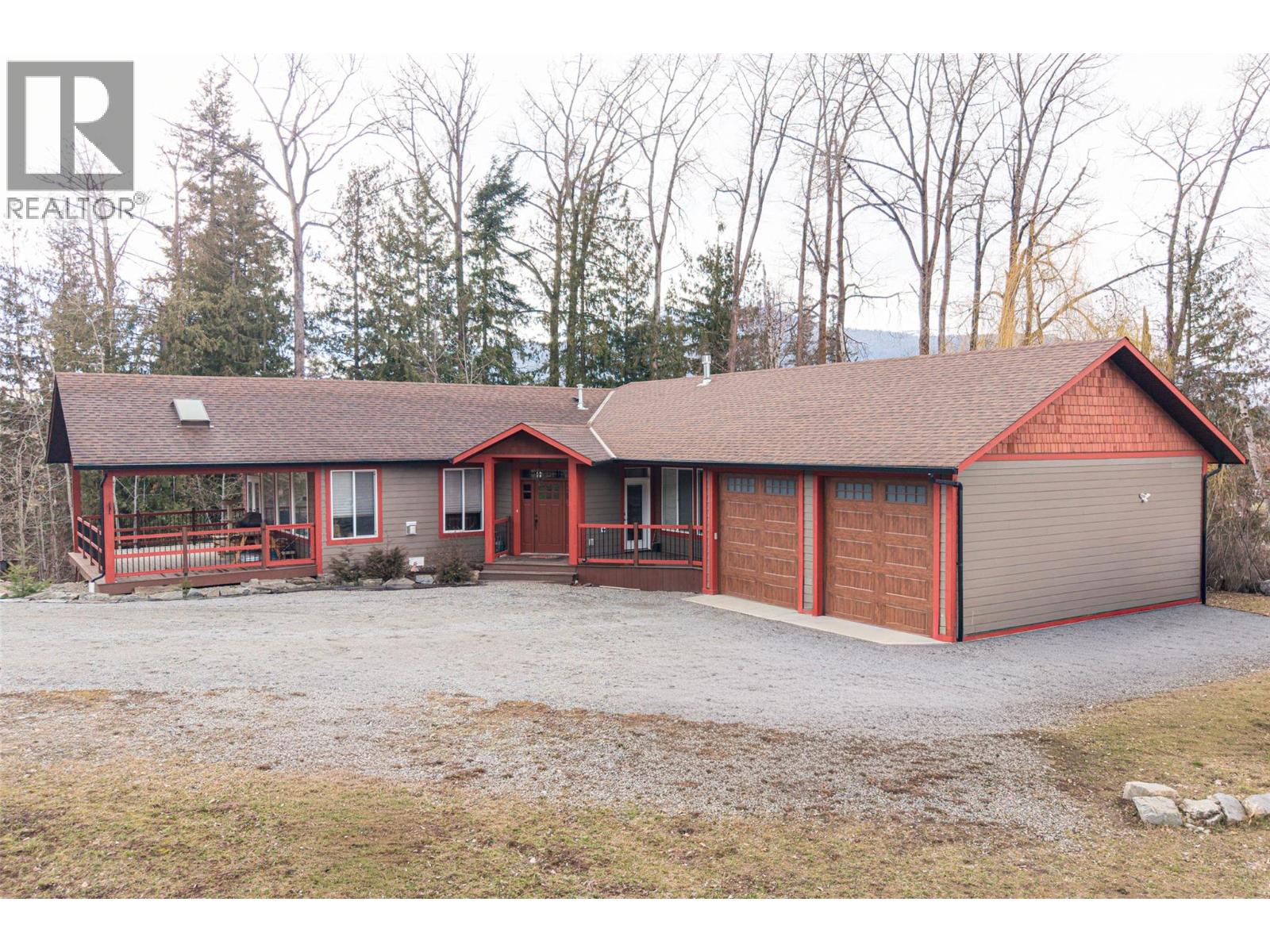 6440 Okanagan Avenue SE, Salmon Arm, British Columbia