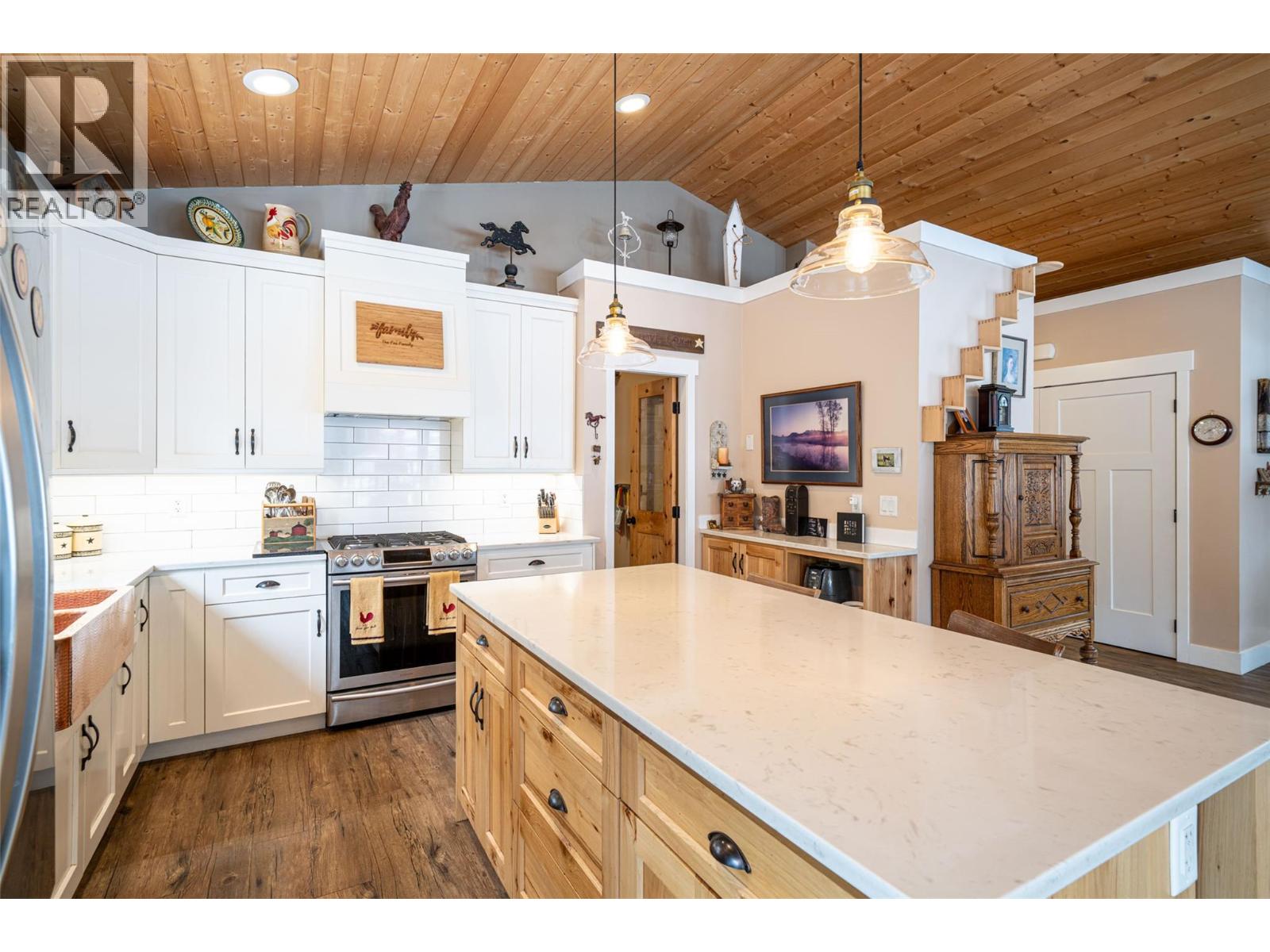 6440 Okanagan Avenue Se, Salmon Arm, British Columbia  V1E 1Y2 - Photo 21 - 10378525