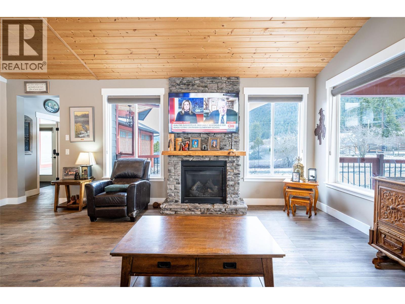 6440 Okanagan Avenue Se, Salmon Arm, British Columbia  V1E 1Y2 - Photo 30 - 10378525