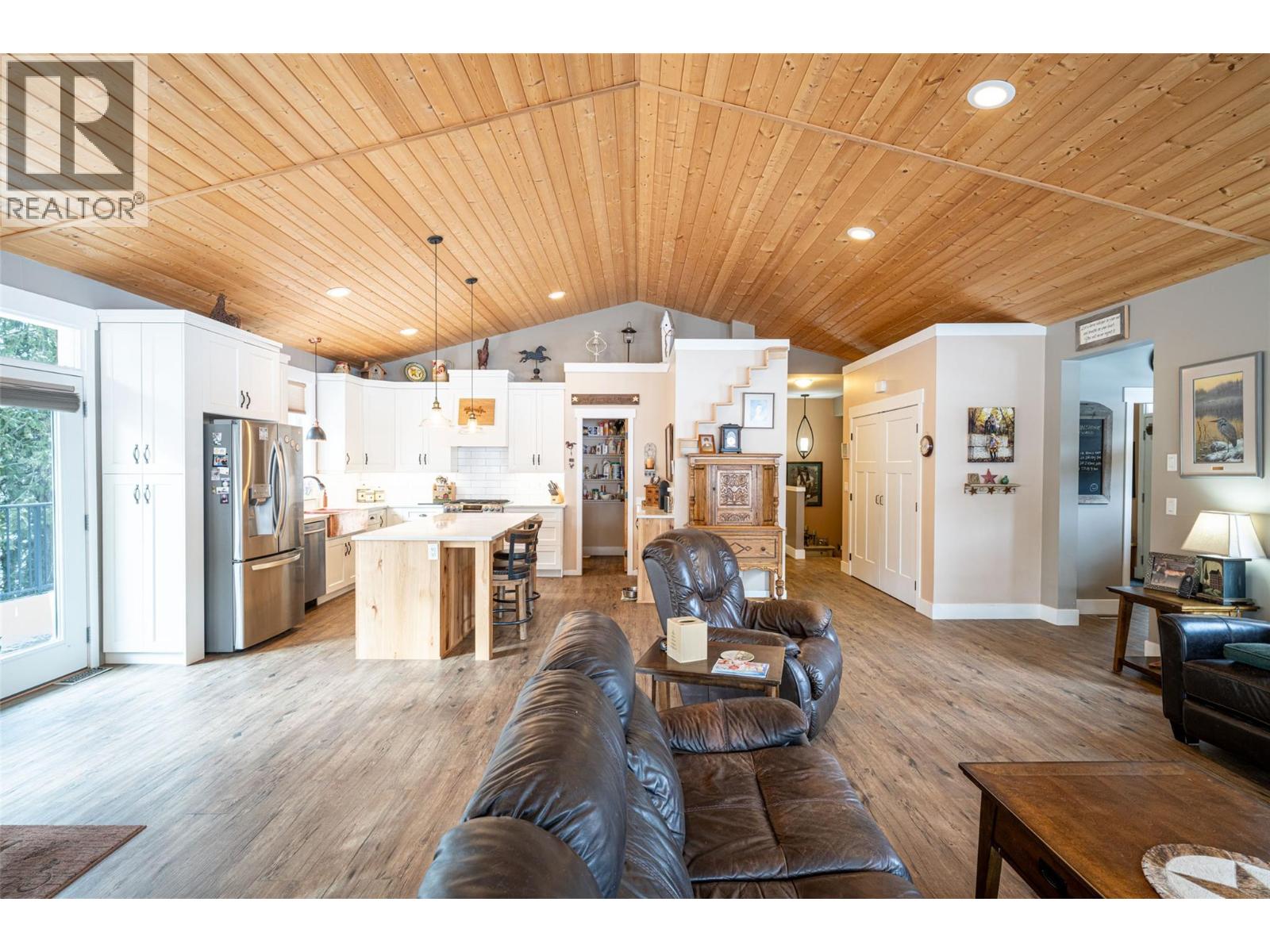 6440 Okanagan Avenue Se, Salmon Arm, British Columbia  V1E 1Y2 - Photo 31 - 10378525