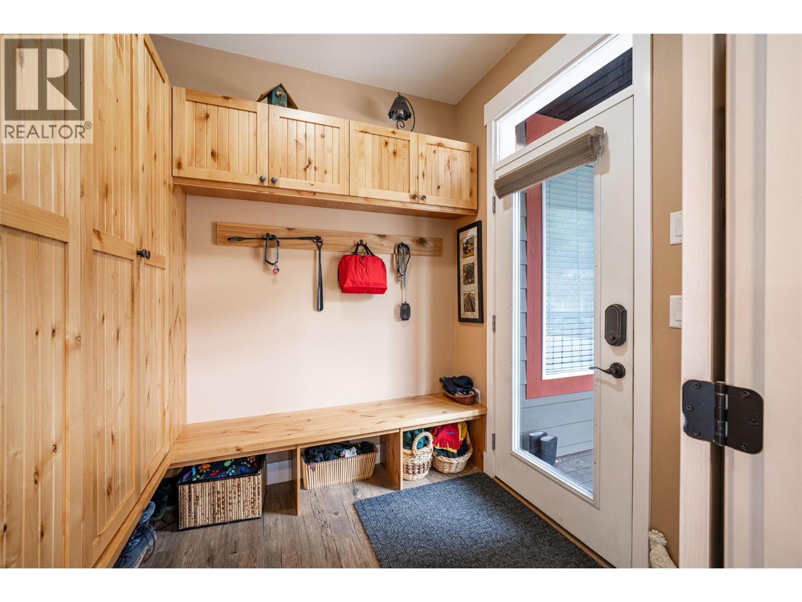 6440 Okanagan Avenue Se, Salmon Arm, British Columbia  V1E 1Y2 - Photo 34 - 10378525