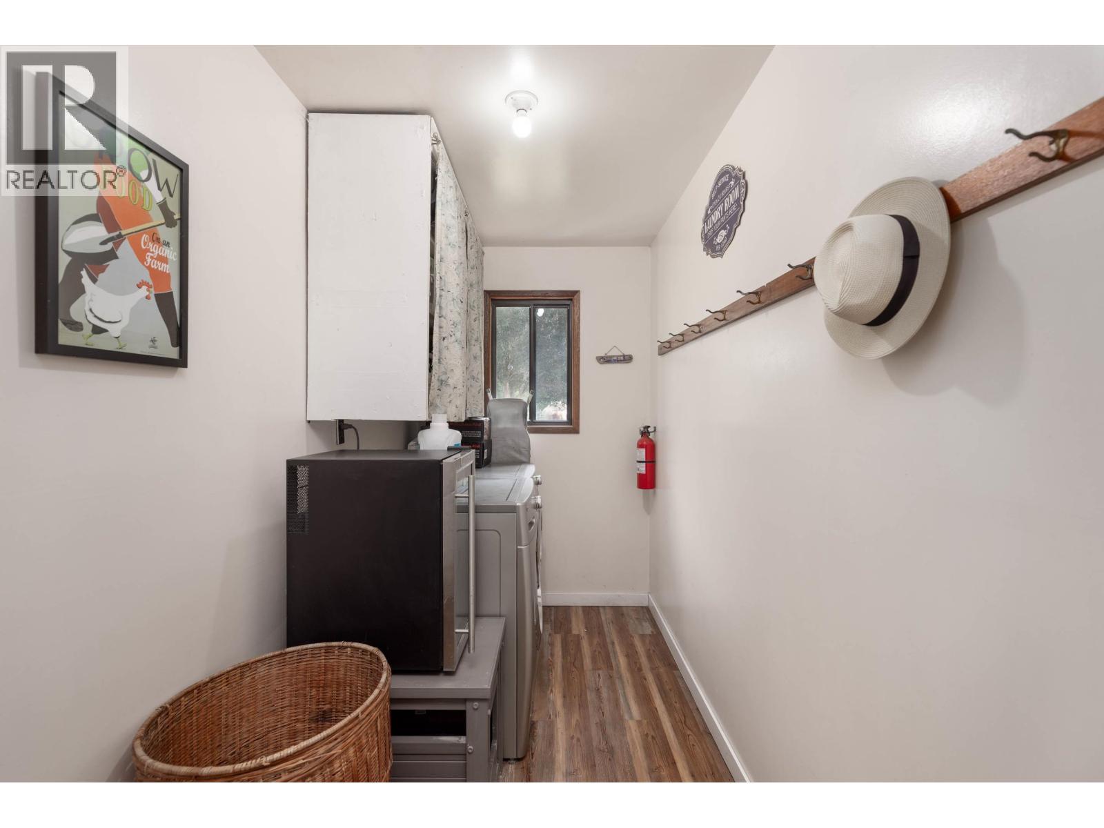 8988b Pemberton Meadows Road, Pemberton, British Columbia  V0N 2L2 - Photo 11 - R3099732