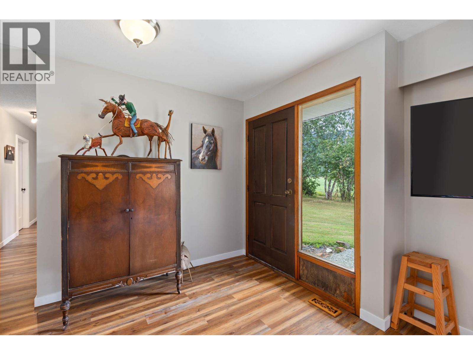 8988b Pemberton Meadows Road, Pemberton, British Columbia  V0N 2L2 - Photo 14 - R3099732