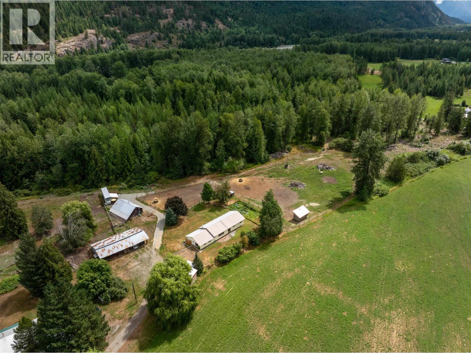 8988b Pemberton Meadows Road, Pemberton, British Columbia  V0N 2L2 - Photo 26 - R3099732