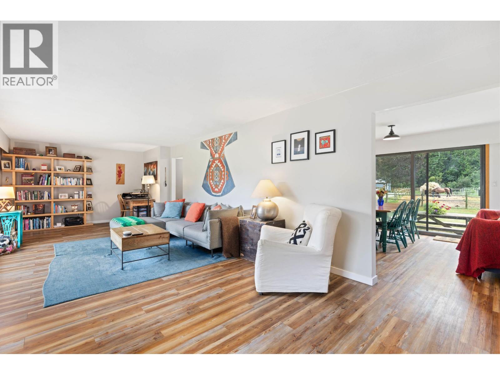 8988b Pemberton Meadows Road, Pemberton, British Columbia  V0N 2L2 - Photo 3 - R3099732