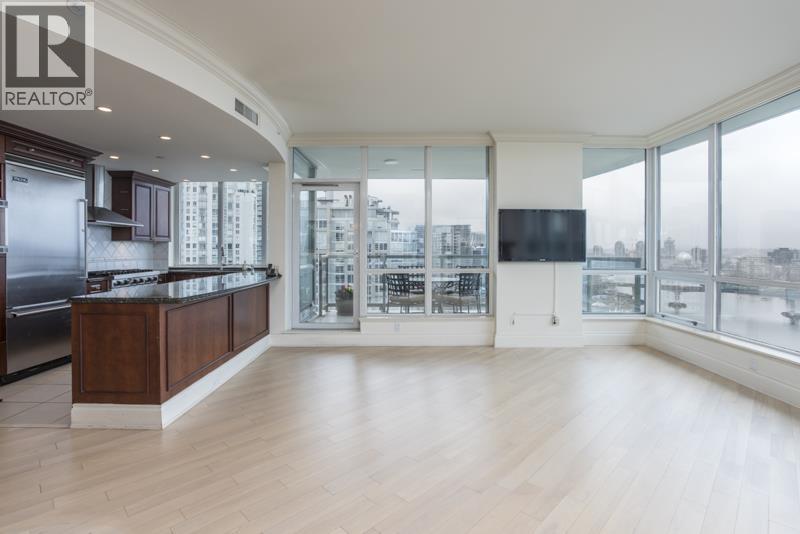 2005 1328 Marinaside Crescent, Vancouver, British Columbia  V6Z 3B3 - Photo 5 - R3099019