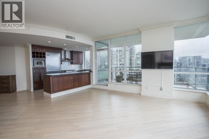 2005 1328 Marinaside Crescent, Vancouver, British Columbia  V6Z 3B3 - Photo 6 - R3099019