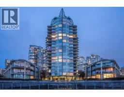 2005 1328 MARINASIDE CRESCENT, Vancouver, British Columbia