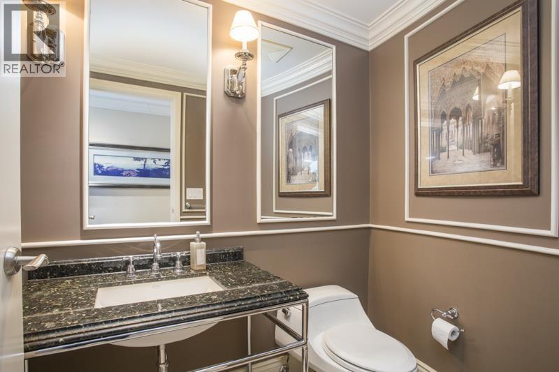 2005 1328 Marinaside Crescent, Vancouver, British Columbia  V6Z 3B3 - Photo 15 - R3099019