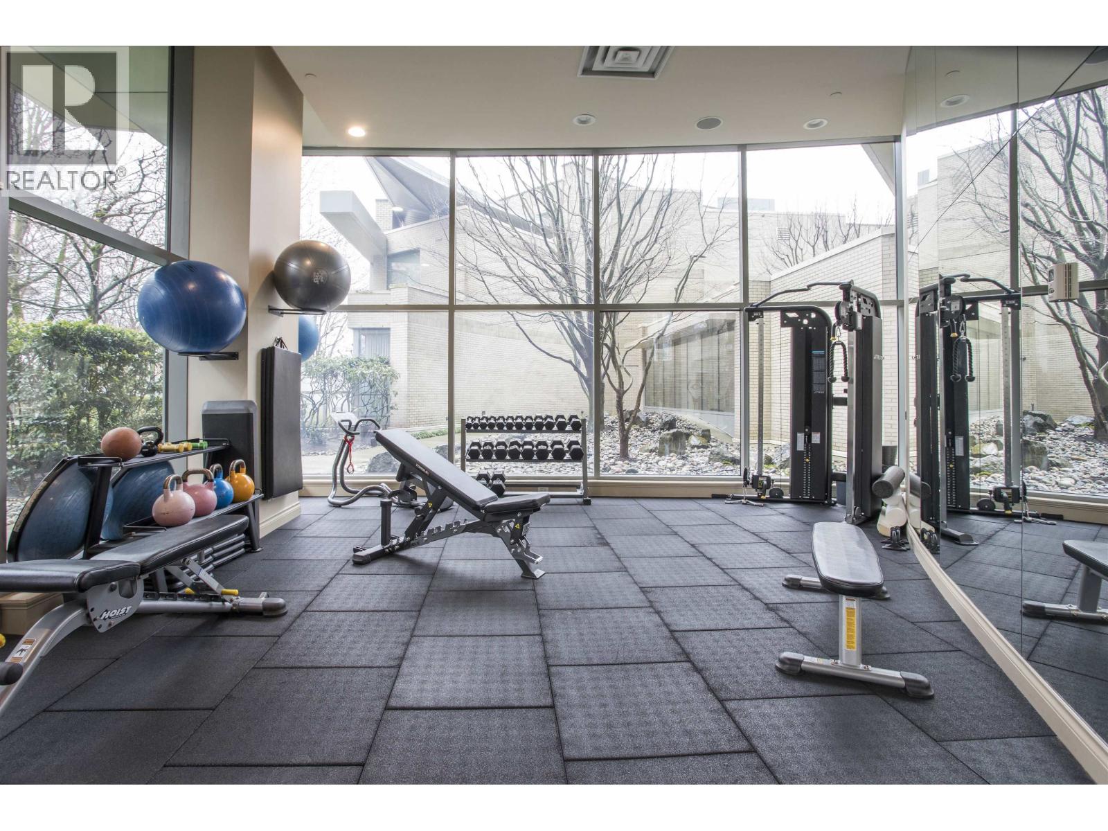 2005 1328 Marinaside Crescent, Vancouver, British Columbia  V6Z 3B3 - Photo 31 - R3099019