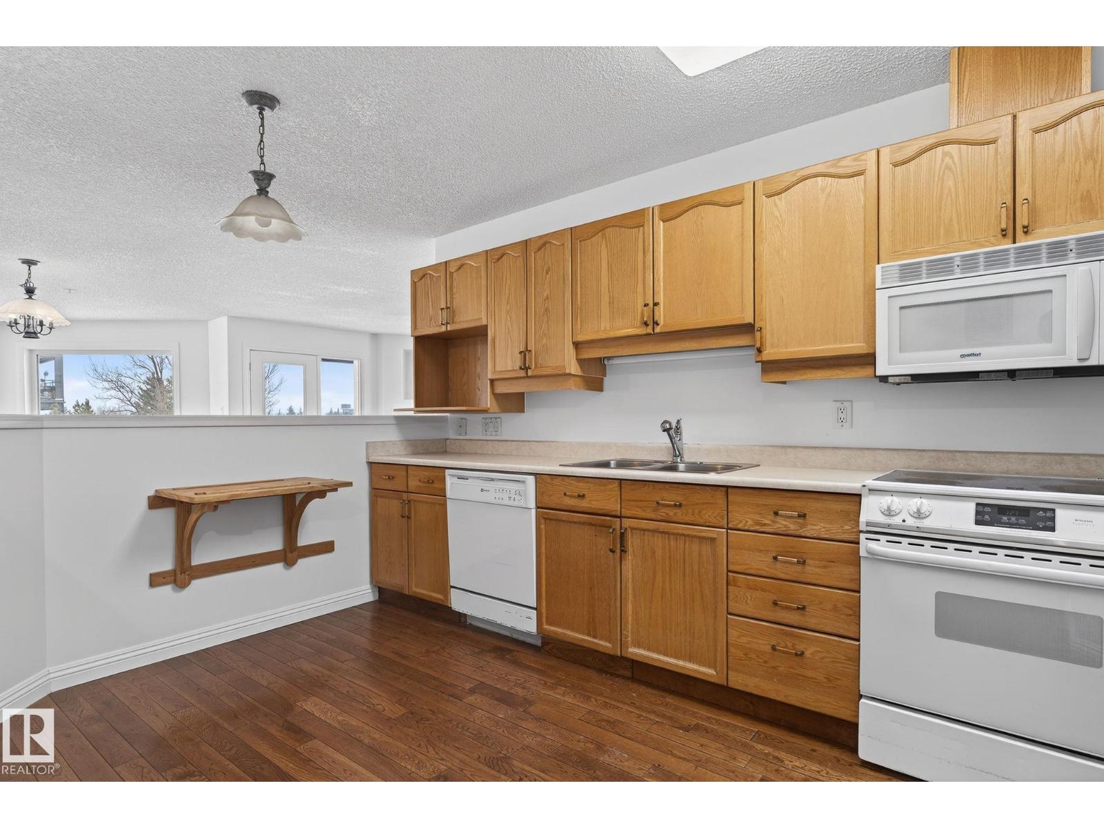 #303 7839 96 St Nw, Edmonton, Alberta  T6C 4R4 - Photo 9 - E4477481