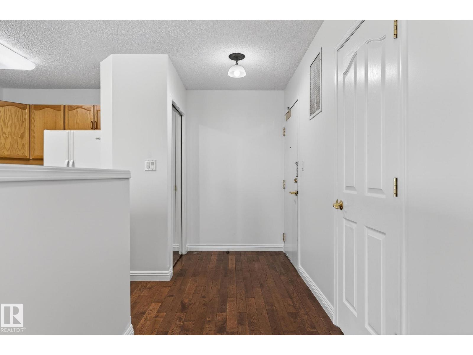 #303 7839 96 St Nw, Edmonton, Alberta  T6C 4R4 - Photo 32 - E4477481