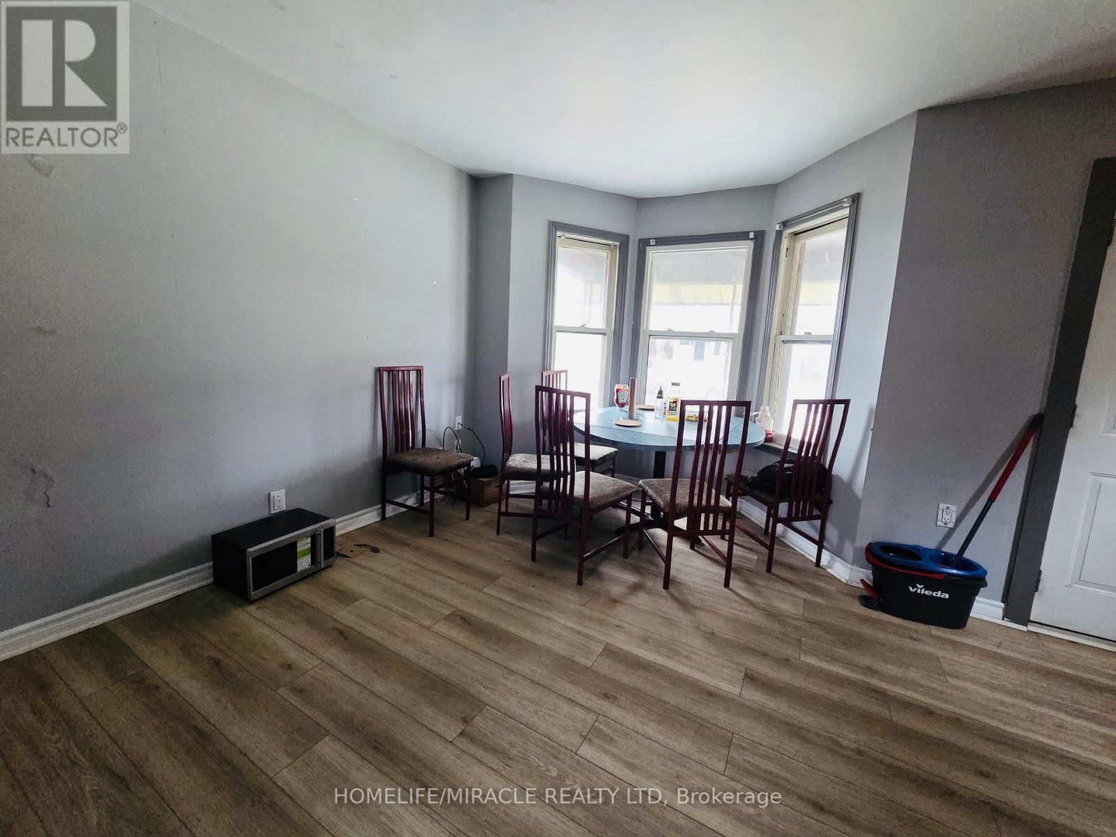 454 Rankin Avenue, Windsor, Ontario  N9B 2R7 - Photo 3 - X12874684