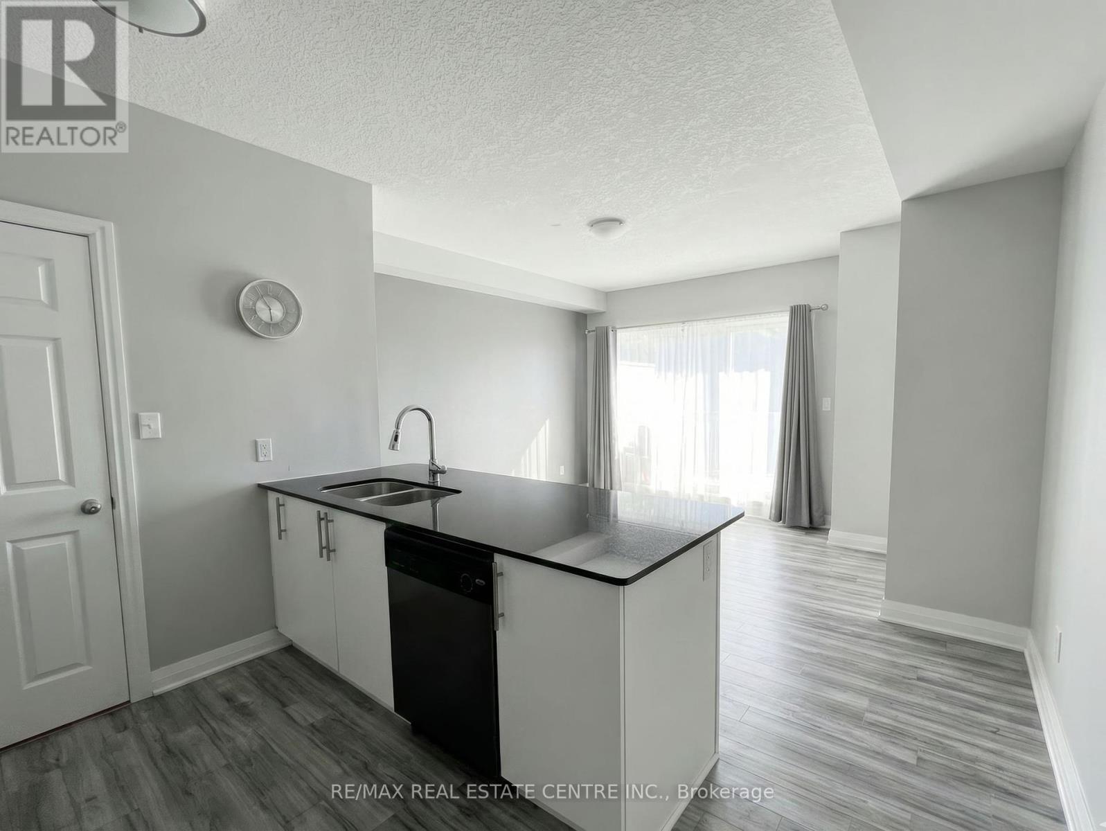 501 - 170 Water Street N, Cambridge, Ontario  N1R 3B6 - Photo 10 - X12877638