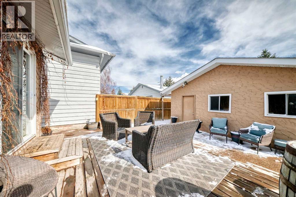 48 Midglen Way Se, Calgary, Alberta  T2X 1G4 - Photo 19 - A2290419