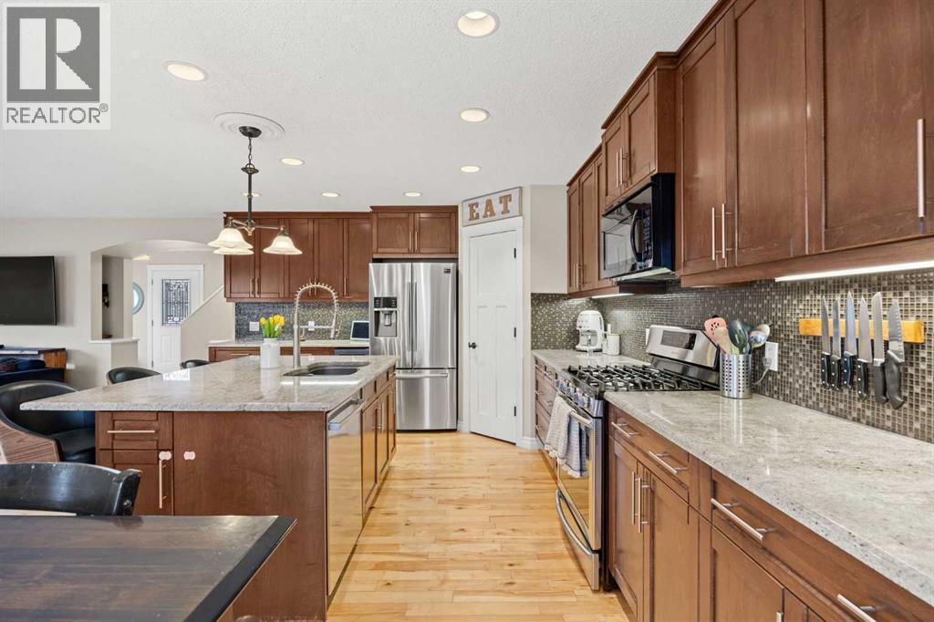 164 West Lakeview Circle, Chestermere, Alberta  T1X 1H7 - Photo 15 - A2292609