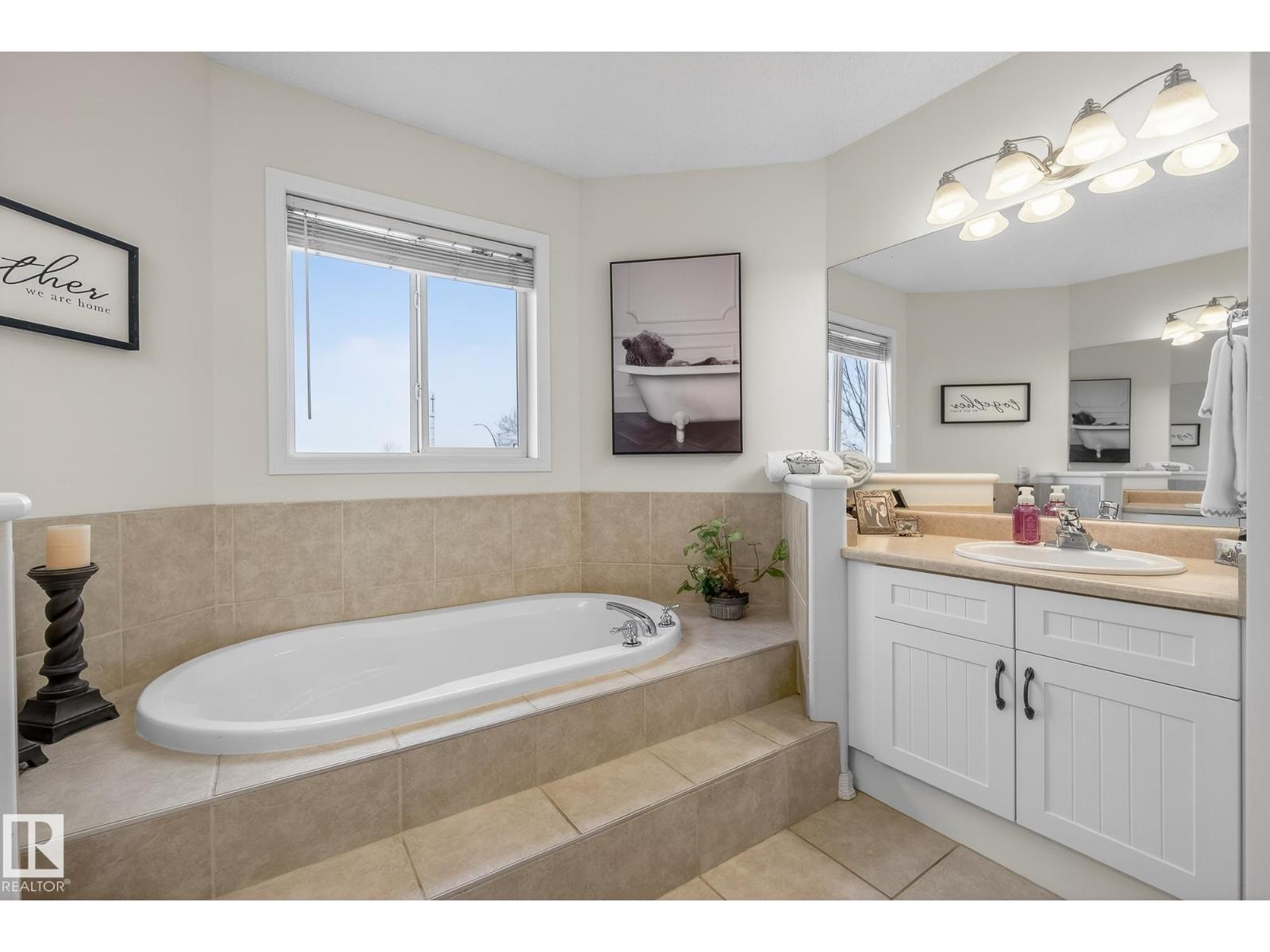 121 Galland Cr Nw, Edmonton, Alberta  T5T 6P5 - Photo 34 - E4477488