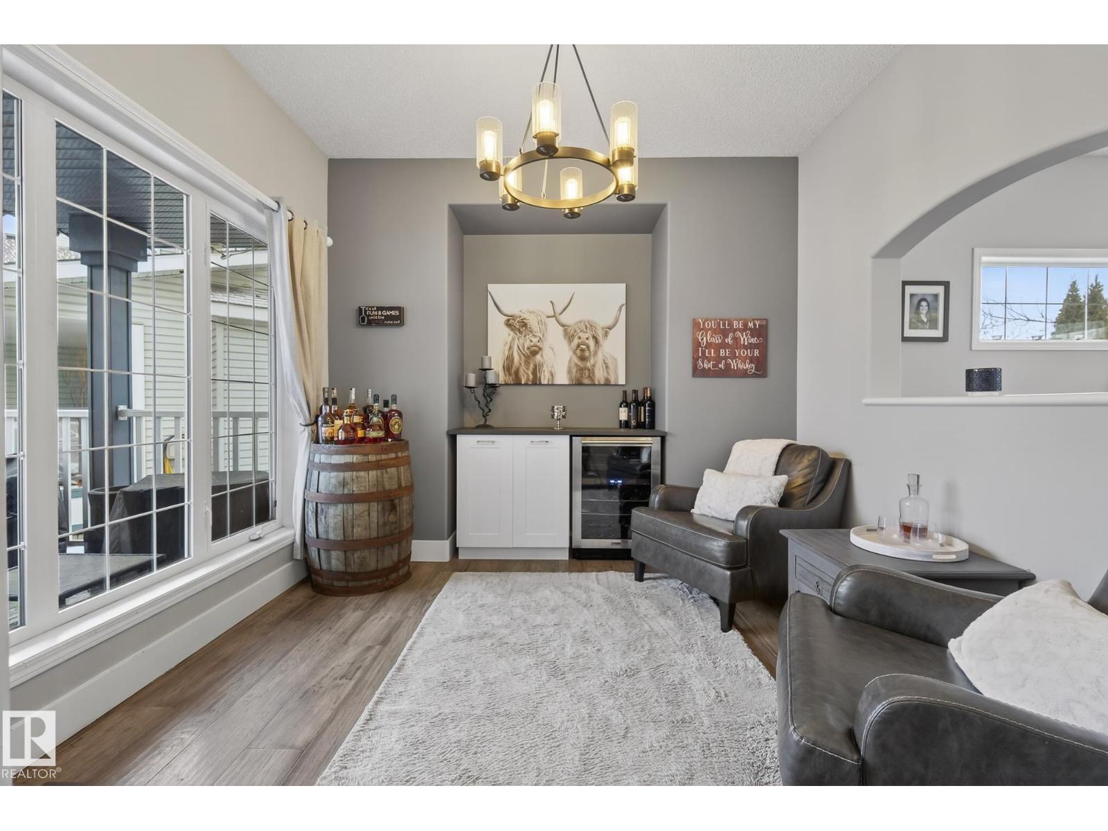 121 Galland Cr Nw, Edmonton, Alberta  T5T 6P5 - Photo 4 - E4477488