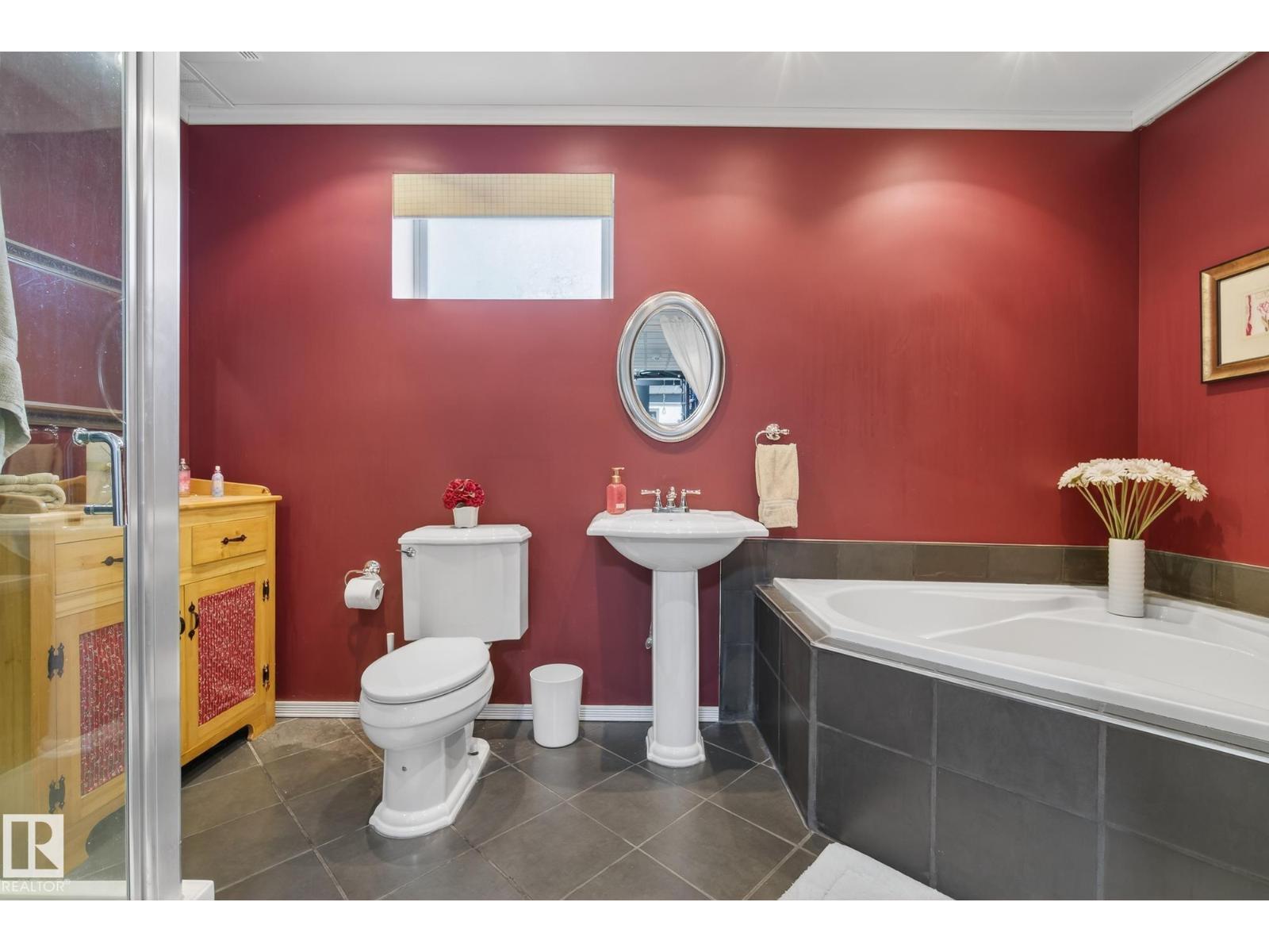 121 Galland Cr Nw, Edmonton, Alberta  T5T 6P5 - Photo 44 - E4477488