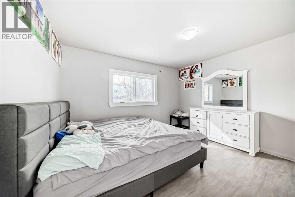 2517 36 Street Se, Calgary, Alberta  T2B 0Y2 - Photo 5 - A2293398