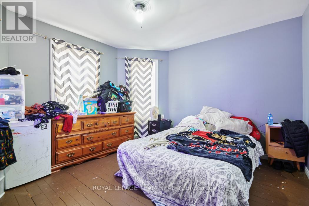 93 Queen Street, Smiths Falls, Ontario  K7A 3N5 - Photo 18 - X12882808