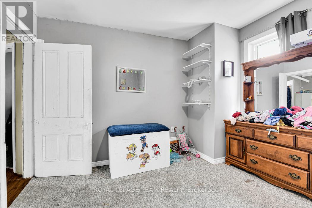 93 Queen Street, Smiths Falls, Ontario  K7A 3N5 - Photo 23 - X12882808