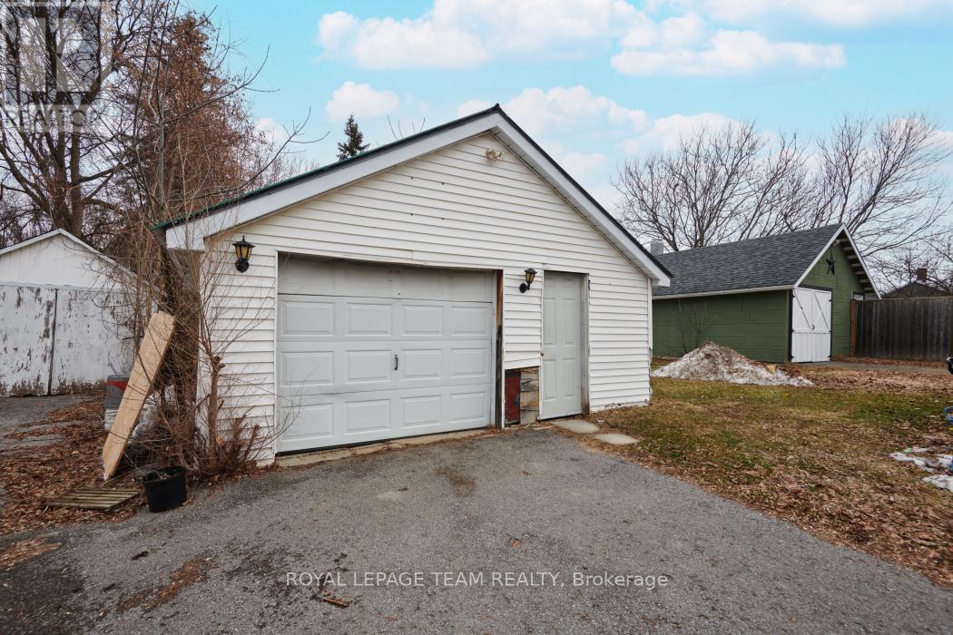 93 Queen Street, Smiths Falls, Ontario  K7A 3N5 - Photo 31 - X12882808