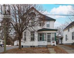 93 QUEEN STREET, Smiths Falls, Ontario