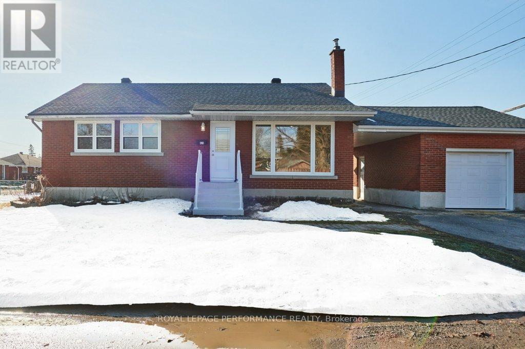 426 CLARKE AVENUE, ottawa, Ontario