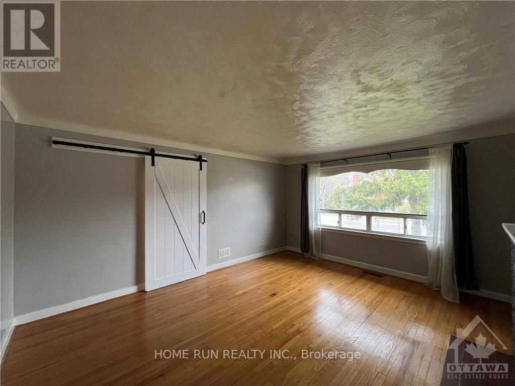 98 Donald Street, Ottawa, Ontario  K1K 1N2 - Photo 6 - X12882868