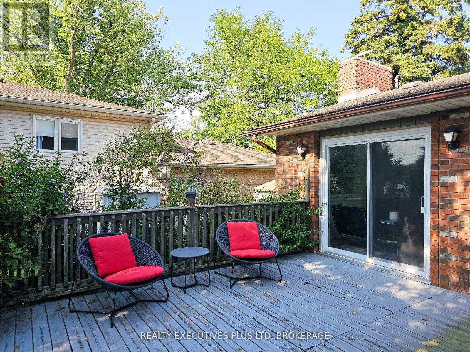 99 Carlton Avenue, Welland, Ontario  L3C 1R2 - Photo 19 - X12882810