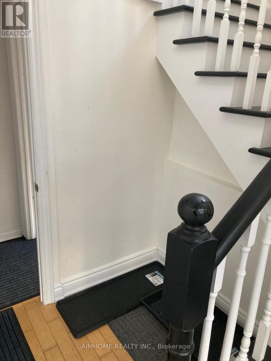 2b Dornfell Street, Toronto, Ontario  M2R 2Y6 - Photo 20 - C12859074