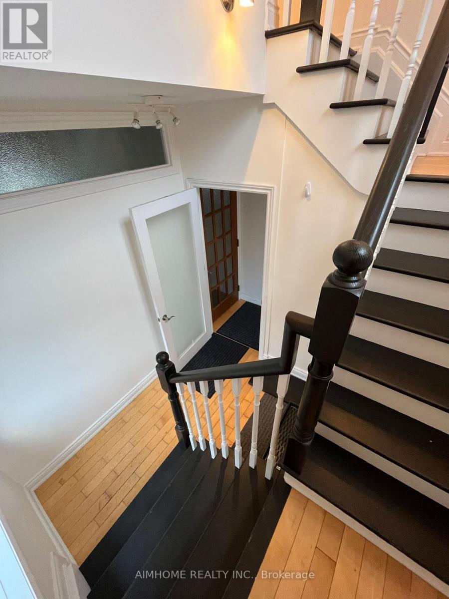 2b Dornfell Street, Toronto, Ontario  M2R 2Y6 - Photo 25 - C12859074