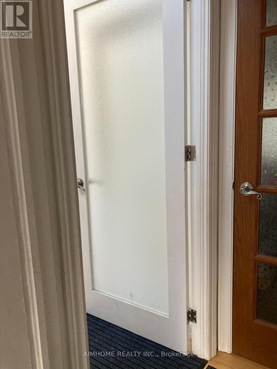 2b Dornfell Street, Toronto, Ontario  M2R 2Y6 - Photo 30 - C12859074